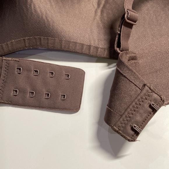 Knix Bra Size M Infinity Molded Cup Taupe Brown - Picture 11 of 11